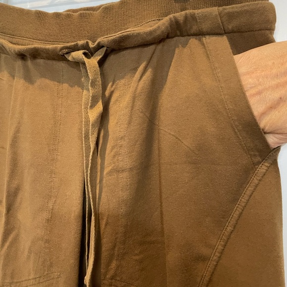 SACK’S  Luxury joggers SZ 2 (L). 100% cotton, flared bottom. Lots of details. - Picture 5 of 13